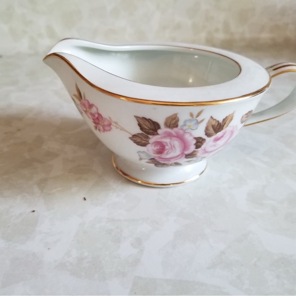 Noritake Rosilla china-set of 8, 5 pc place settings plus serveware-rarely used